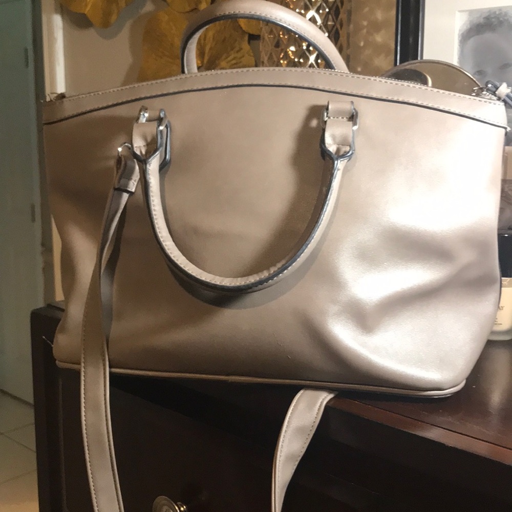 Purse - Picture 2 of 3